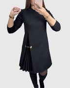 Lola | Elegante Vestido con Paneles Plisados
