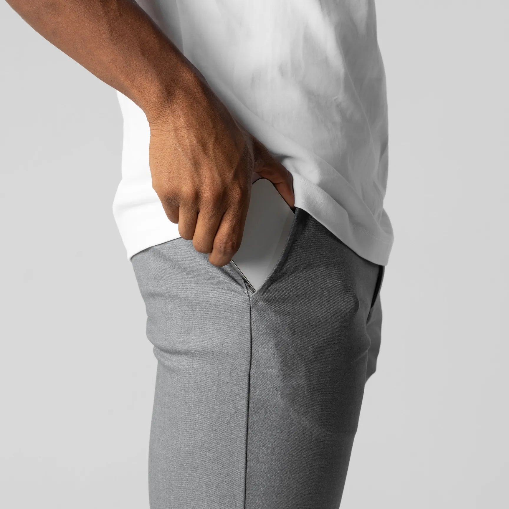 Chino Elástico Premium Gris